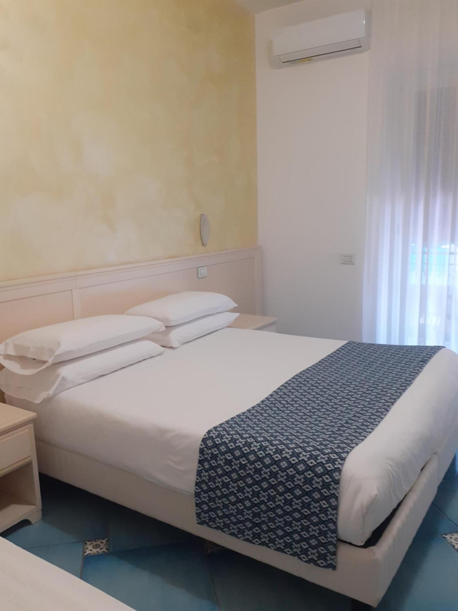 Hotel De Rosa Maiori Ngoại thất bức ảnh
